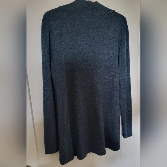 Pure Essence Tunic - Picture 2 of 5